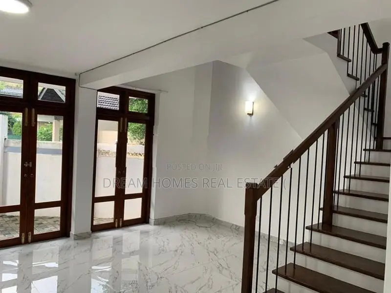 Modern 4-Bedroom House for Rent – Nugegoda