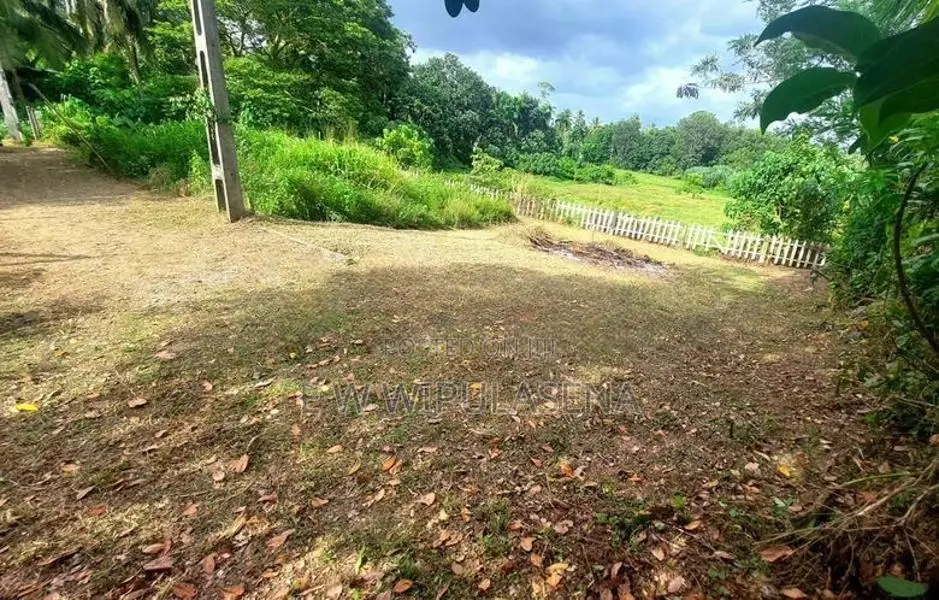 6.1 PERCH LAND for SALE in Homagama