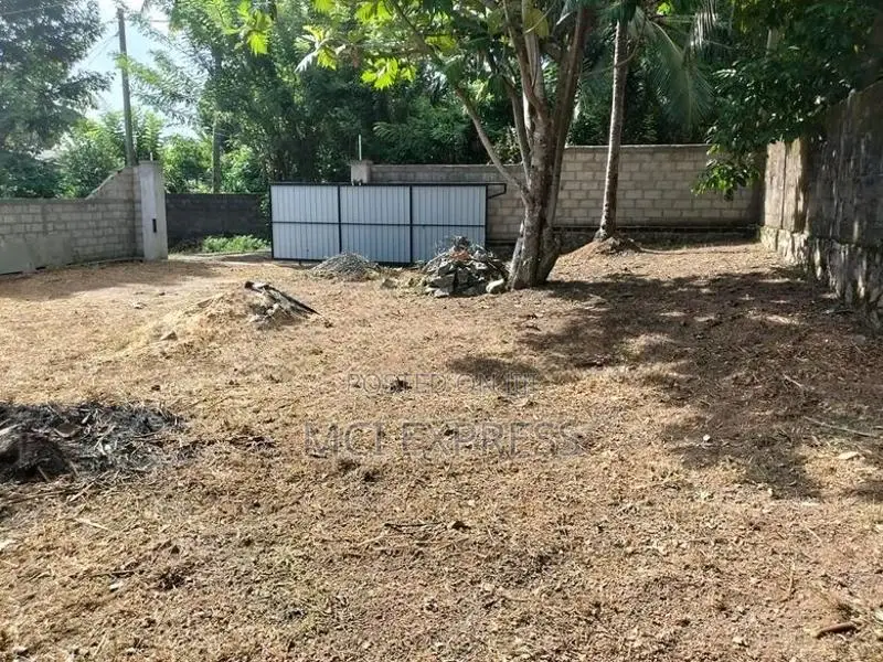 Land For Sale - Kandana (හරිහතරැස් ඉඩම )