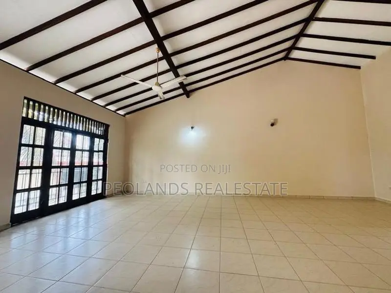 (RR660) Upper Floor House for Rent in Ratmalana