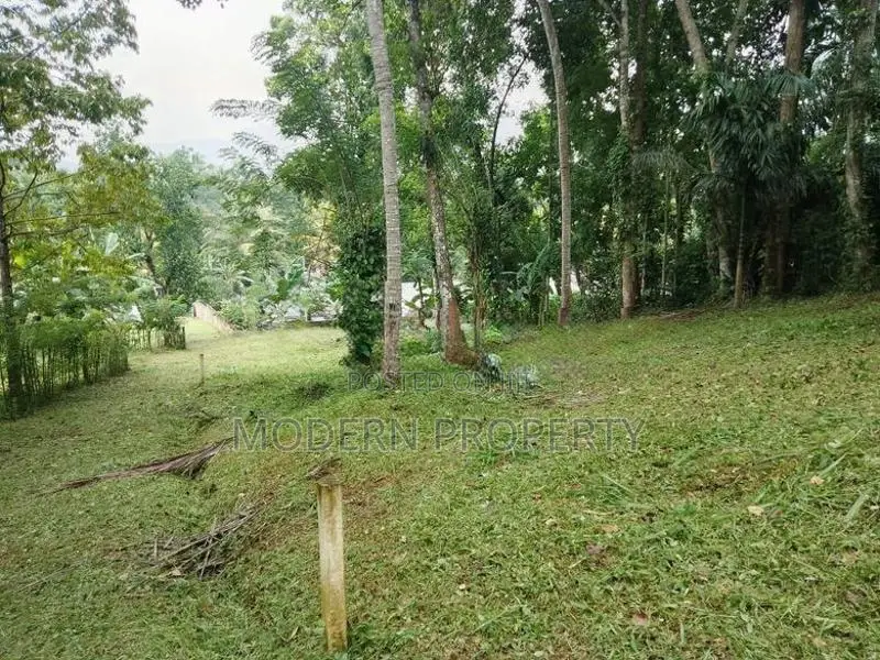 Land for sale in Matale