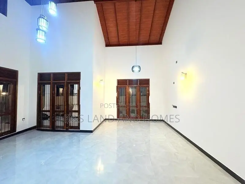 Brand New Luxury House For Sale in Udugampala
