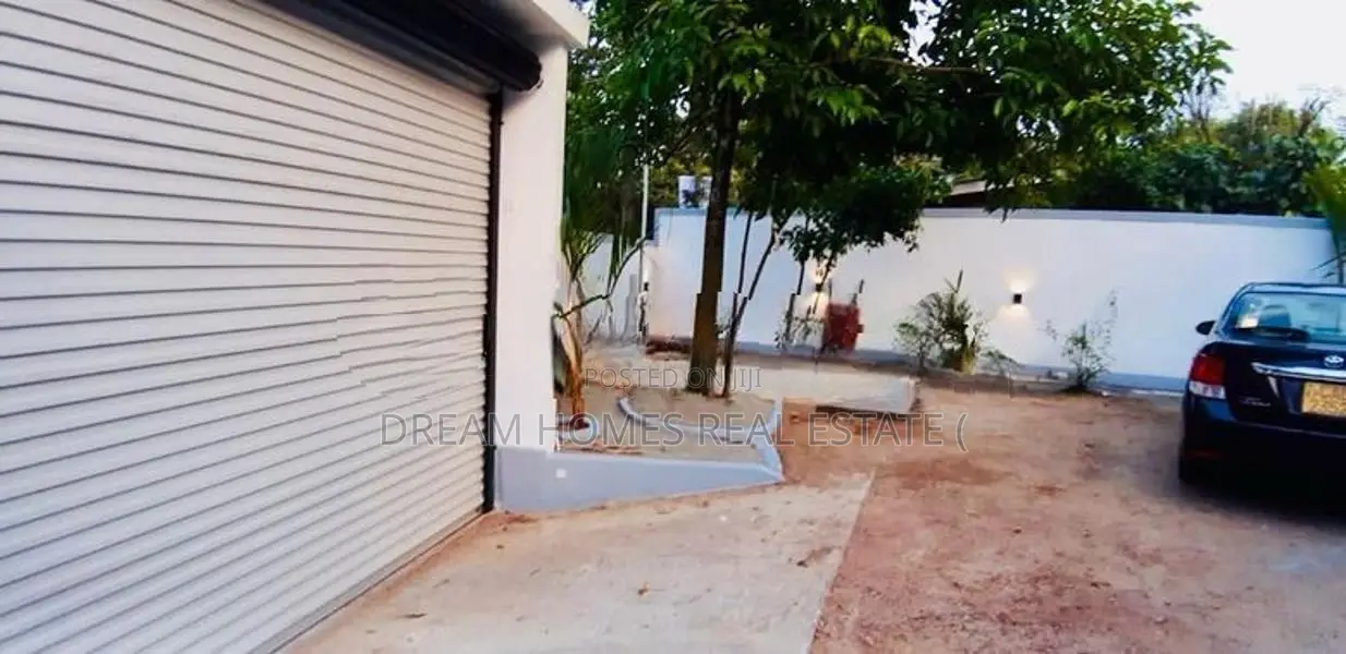 10.5 Perches House for Sale in Malabe