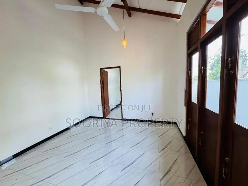 BRAND NEW SINGLE STORY HOUSE FOR SALE IN PILIYANDALA