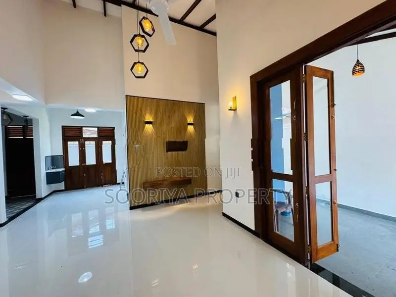 BEAUTIFUL SINGLE STORY HOUSE FOR SALE IN PILIYANDALA POLGASOWITA