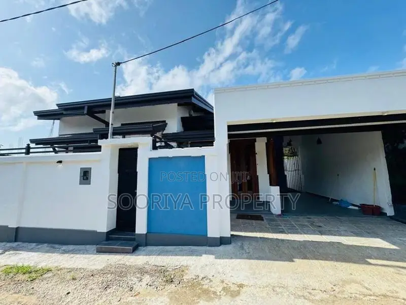 BEAUTIFUL SINGLE STORY HOUSE FOR SALE IN PILIYANDALA POLGASOWITA