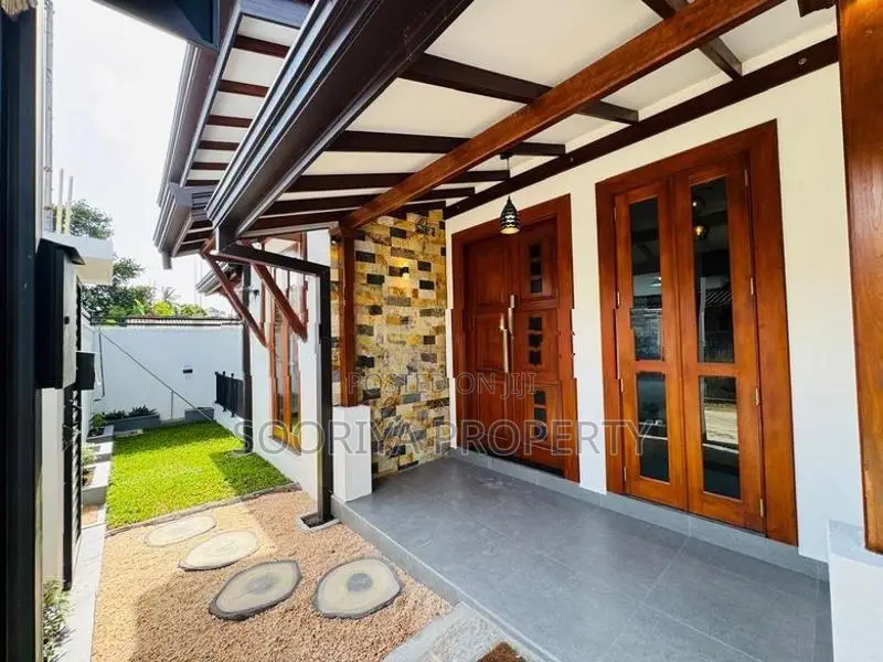 BEAUTIFUL SINGLE STORY HOUSE FOR SALE IN PILIYANDALA POLGASOWITA