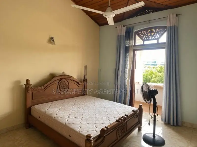 Two Story House for Sale in Nugegoda