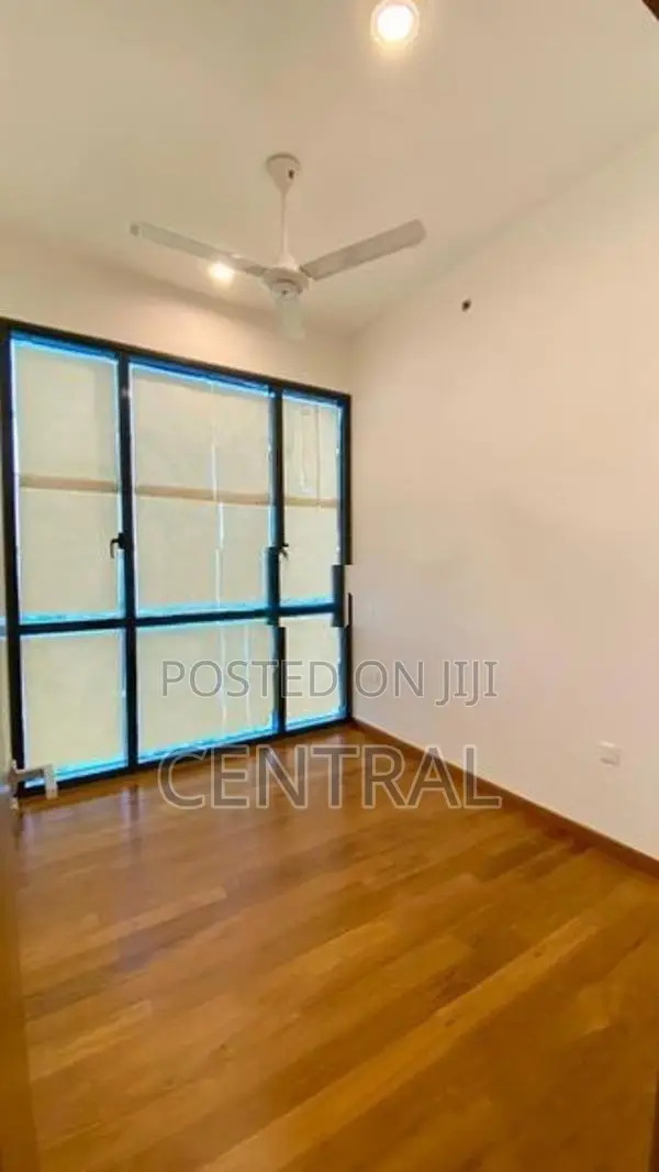 Apartment for Sale in Capitol Twin Peak, Colombo 2 (C7-10558)