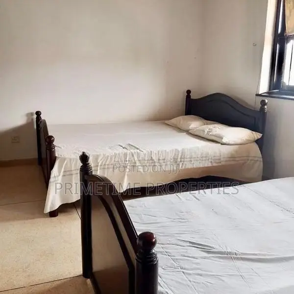 (KR444) Two Storey House for Rent in Negombo Katuwapitiya