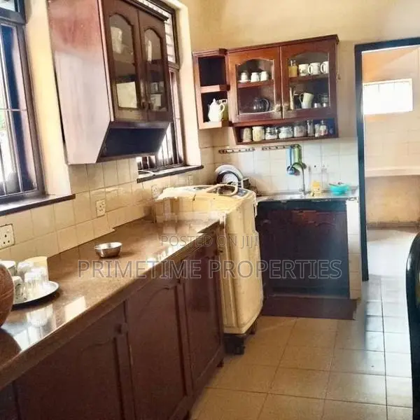 (KR444) Two Storey House for Rent in Negombo Katuwapitiya