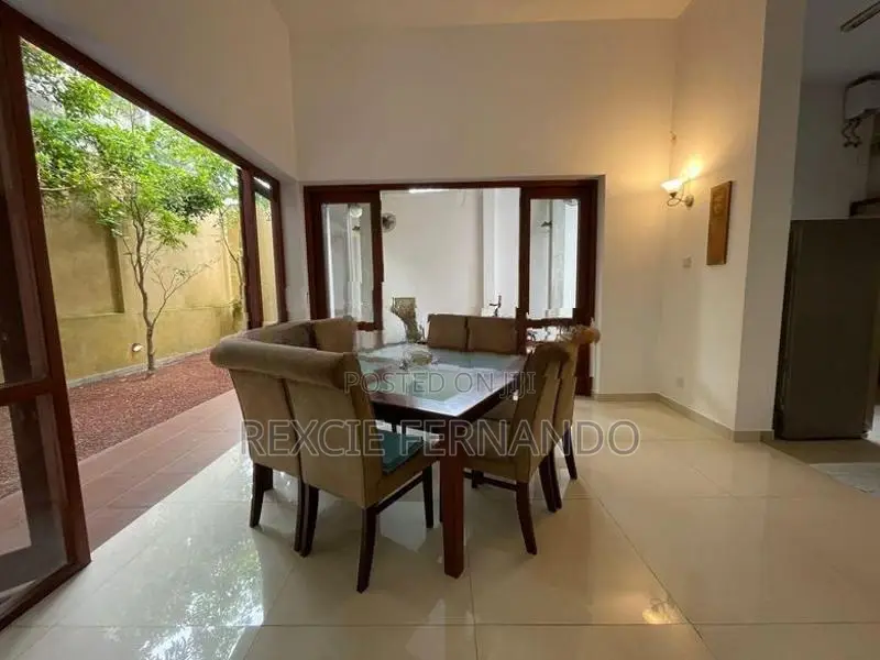 2story house with roo top