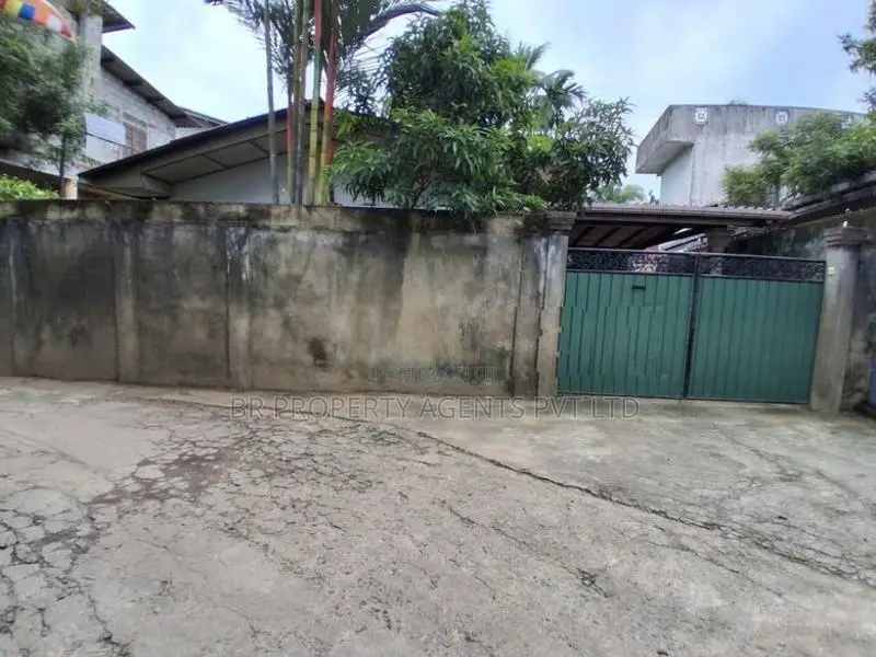 Single Story House for Sale in Kotikawatta