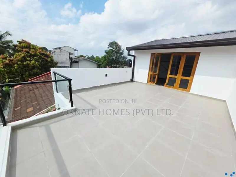 Brand New Luxury House For Sale Weerasekara Mw, Thalawathugoda