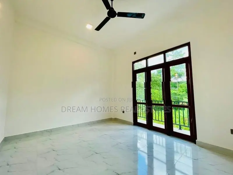 Luxury Brand-New House for Sale – Kottawa