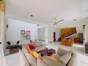 Talawatugoda Spacious Luxury House For Sale