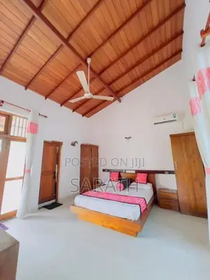 Talawatugoda Spacious Luxury House For Sale