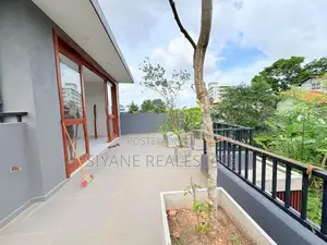 Luxury Brand New House for Sale in Thalawathugoda