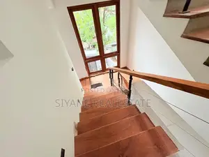 Luxury Brand New House for Sale in Thalawathugoda