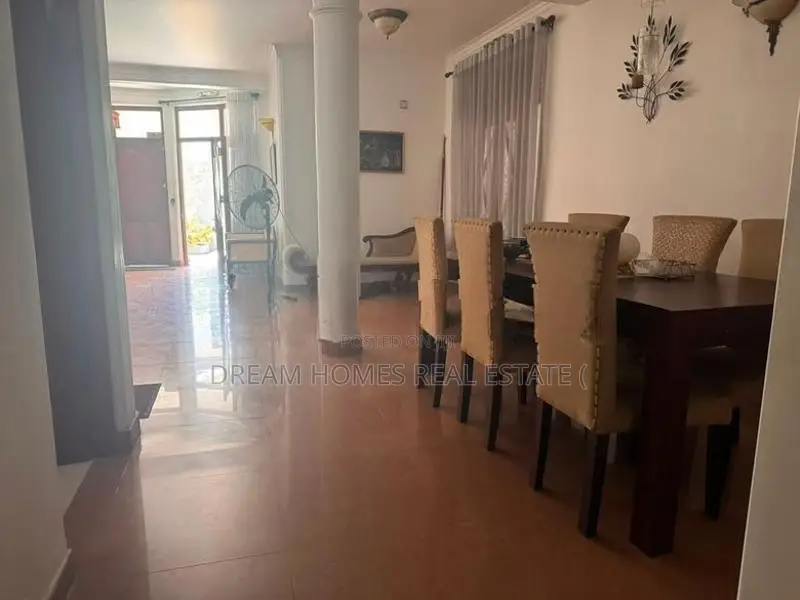 4 Bedroom House for Rent – Papiliyana, Nugegoda