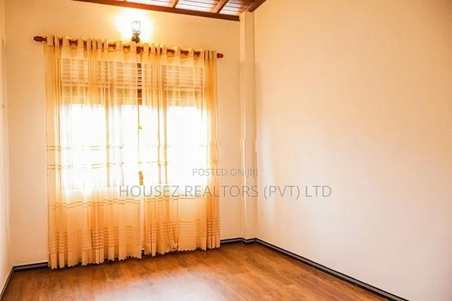 Furnished 2-Bedroom Apartment for Rent – 1st Floor, Modara, Moratuwa