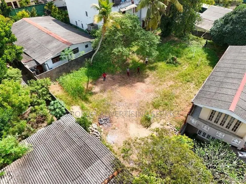 Modern Designer Home Close to Beach & Railway