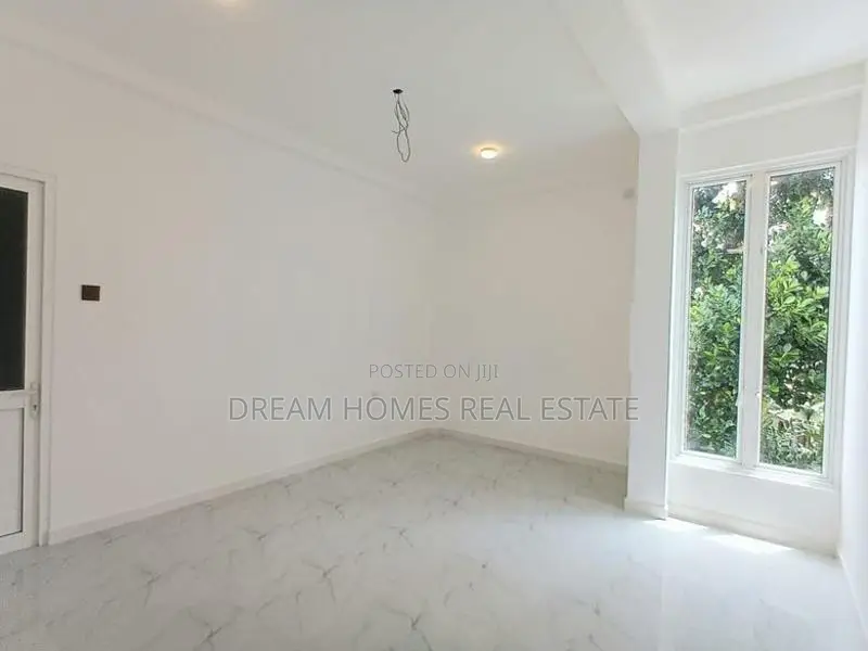 5 Bedroom House for Sale – Piliyandala Town
