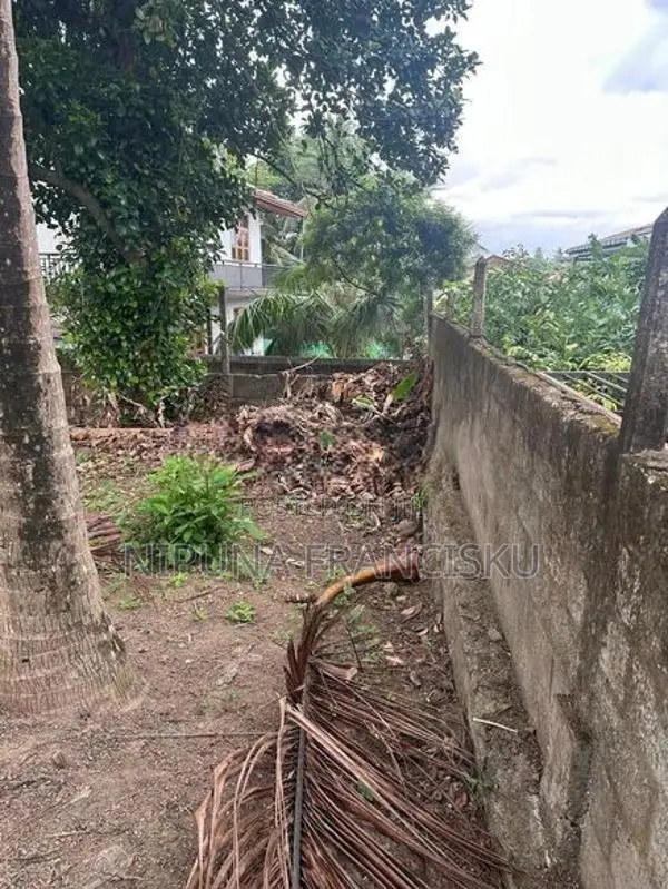 Residential Land For Sale In Kalalgoda Thalawathugoda