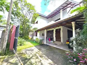 2 Unit House for Sale in Kotalawala Rajasinghe Mawatha
