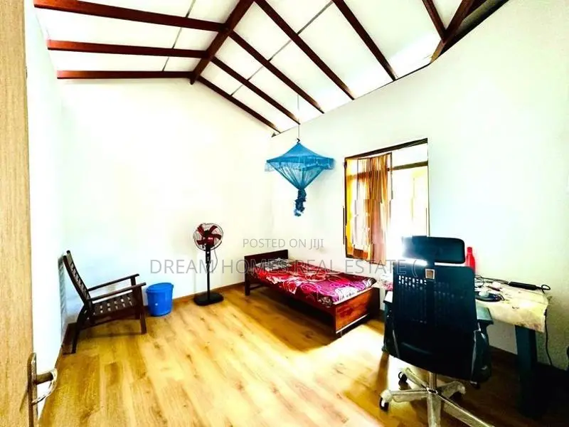 2 Unit House for Sale in Kotalawala Rajasinghe Mawatha