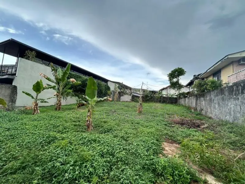 Residential Land for Sale in Pitakotte