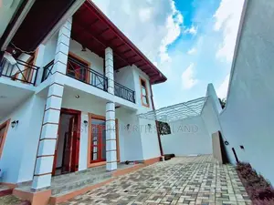 Luxury 5 Bedrooms House for Sale in Piliyandala Kesbewa