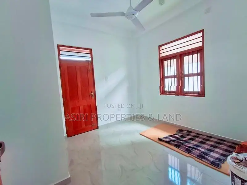 Luxury 5 Bedrooms House for Sale in Piliyandala Kesbewa