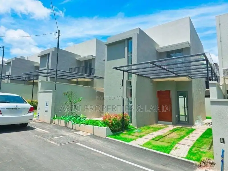 3 Bedrooms Modern Villa for Sale at Canterbury Piliyandala