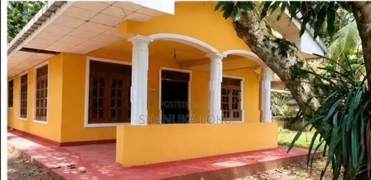 House for Sale in Middeniya