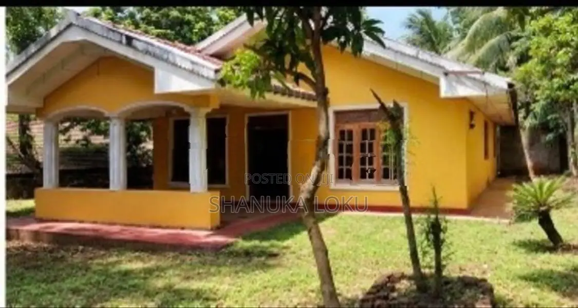 House for Sale in Middeniya