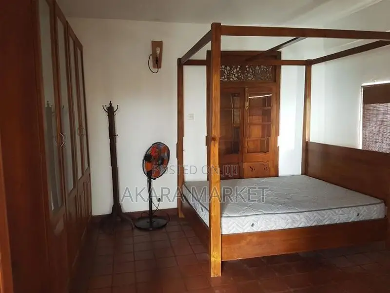Prince Court, Colombo 03 - Furnished Apartment for Sale A15306