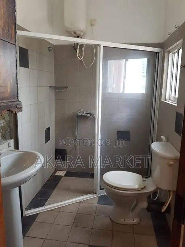 Prince Court, Colombo 03 - Furnished Apartment for Sale A15306