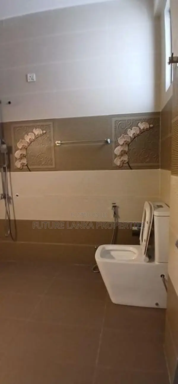 Luxury House for Sale Mattakkuliya