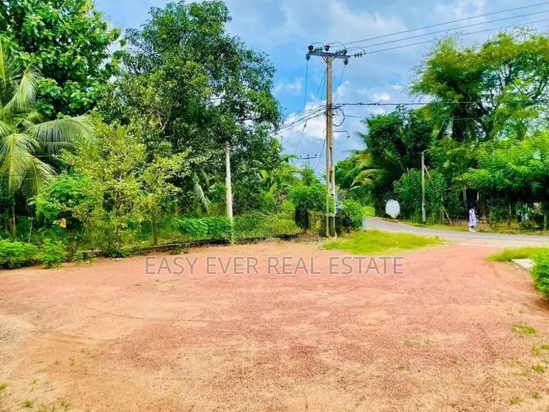 යක්කලින් සුපිරි වාණිජ දේපළක්