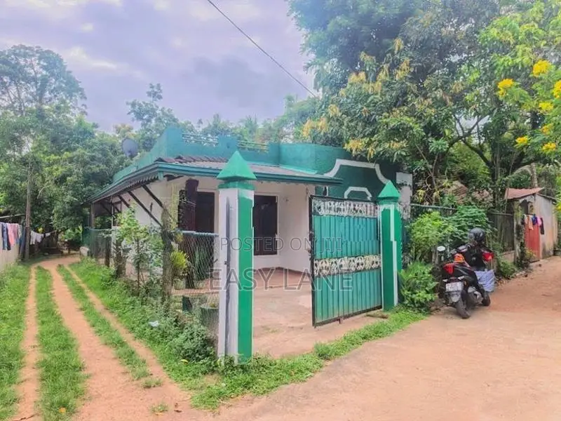නිට්ටඹුව තිහාරියෙන් අන්ගසම්පූර්ණ 3BD නිවසක්