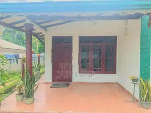 නිට්ටඹුව තිහාරියෙන් අන්ගසම්පූර්ණ 3BD නිවසක්