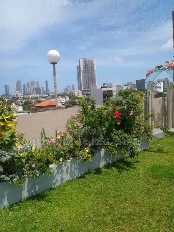 Apartment For Sale At Horton Tower Colombo ( RAS- 793 )