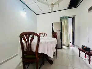 💁 Upper floor house for rent in athurugiriya