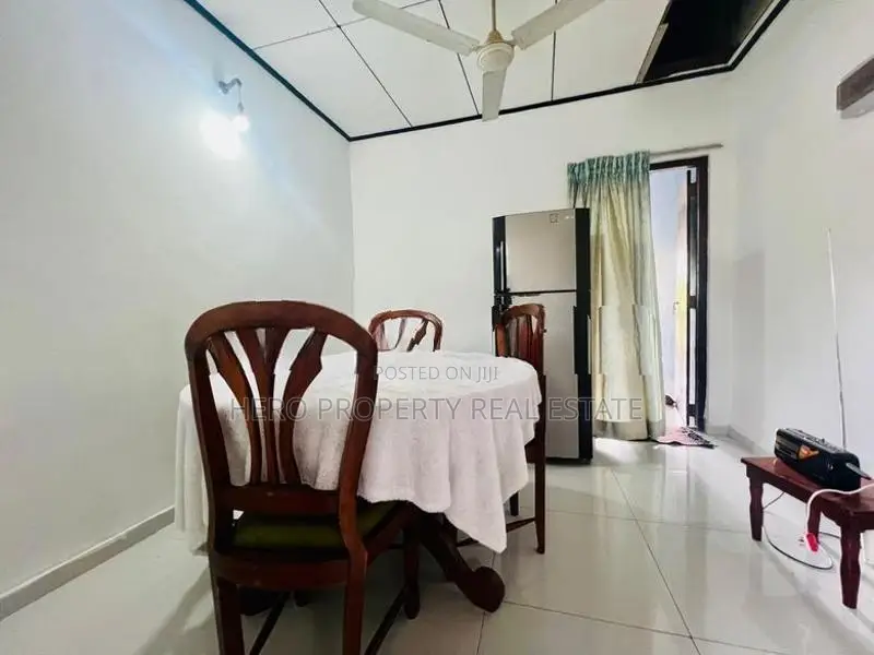 💁 Upper floor house for rent in athurugiriya