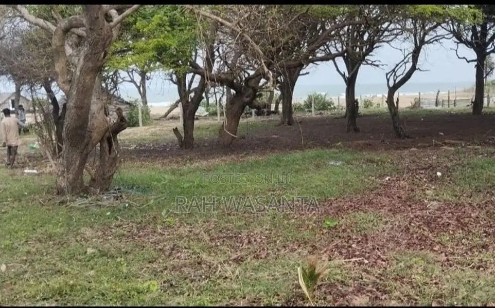 Beach Front Land for Sale in Nilaveli