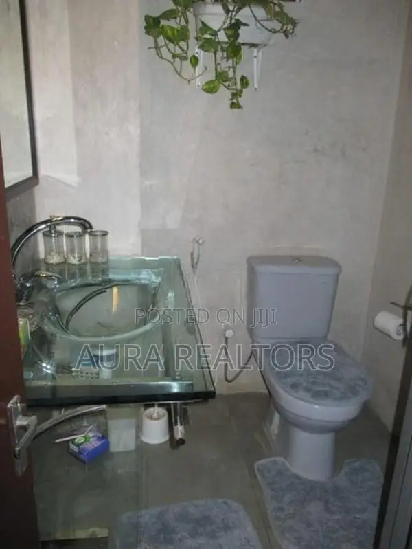 House for rent in Colombo 5 (P-219)