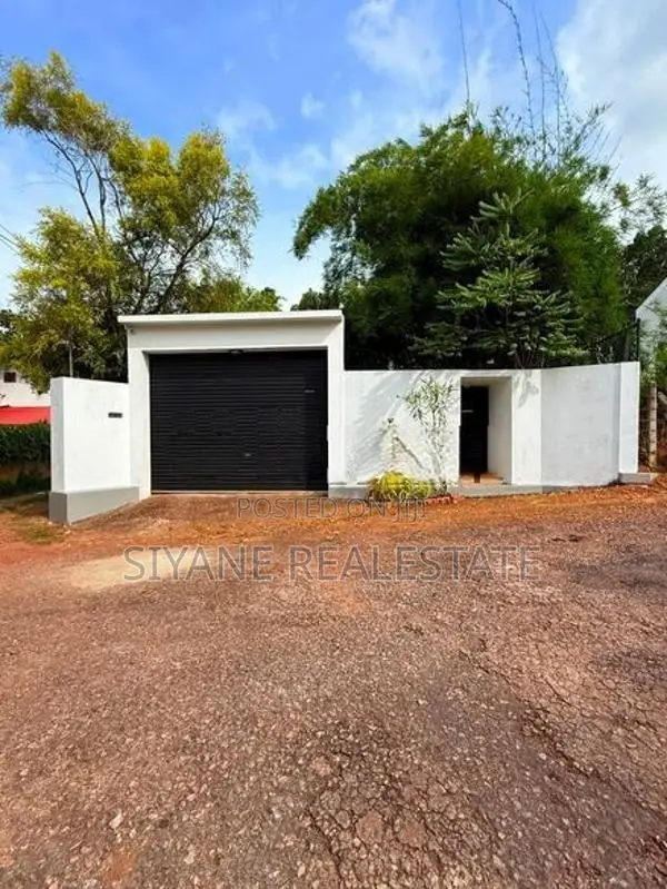 Premium 4-Bedroom House for Sale Athurugiriya
