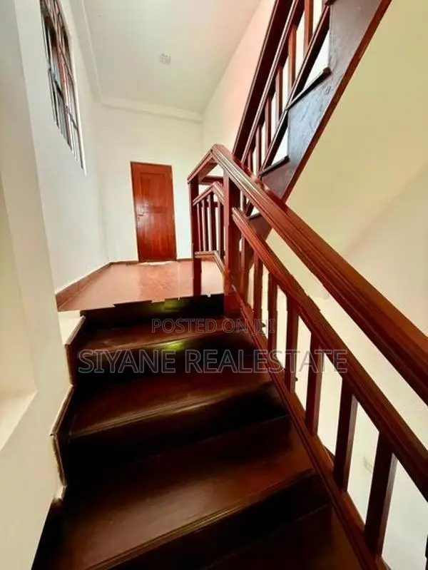 Premium 4-Bedroom House for Sale Athurugiriya