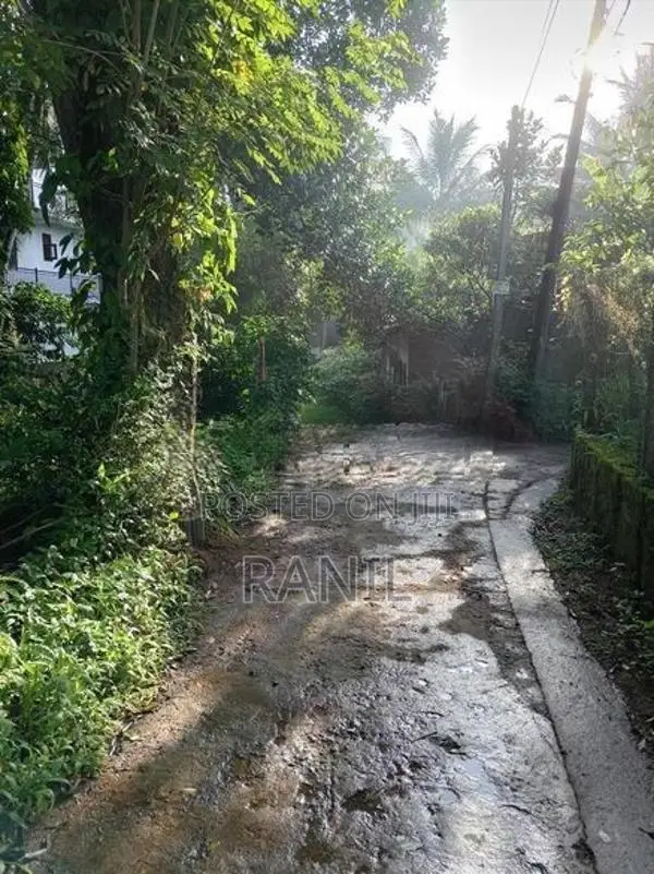 Land for Sale මීගොඩ